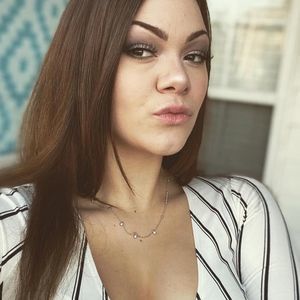 Meet your Posher, Shelby